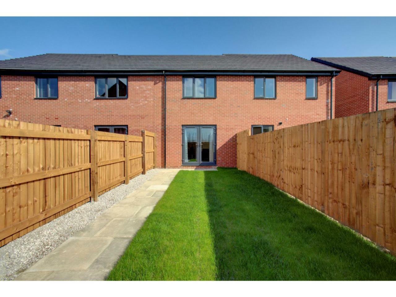 Newly Built, Splendid House For 5 In Manchester! Exterior foto
